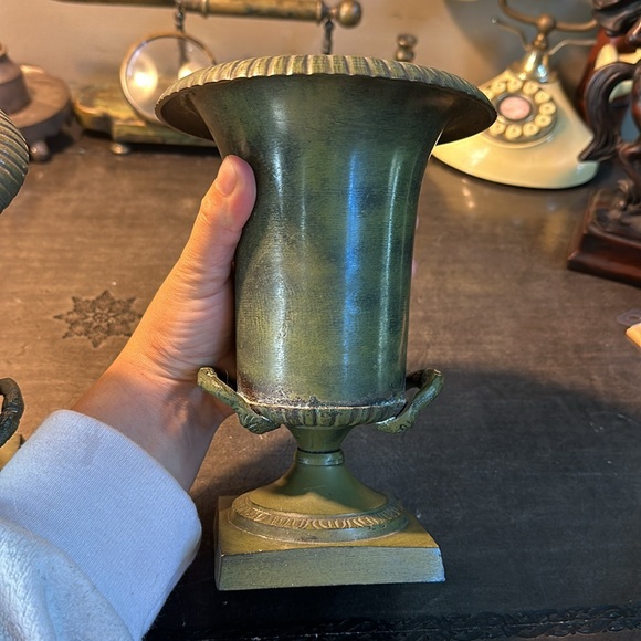 Pair of vintage brass vases - Picture 4 of 15